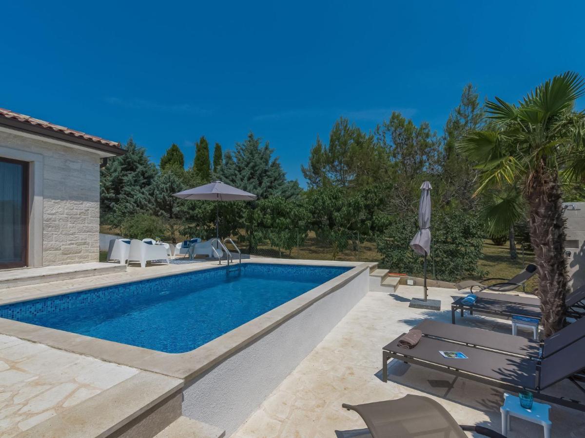 Holiday Home Villa Joy By Interhome Novigrad Istria Exterior foto